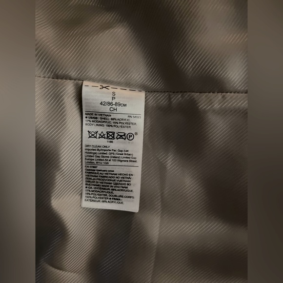 BANANA REPUBLIC Faux-Fur Vest - Picture 10 of 10